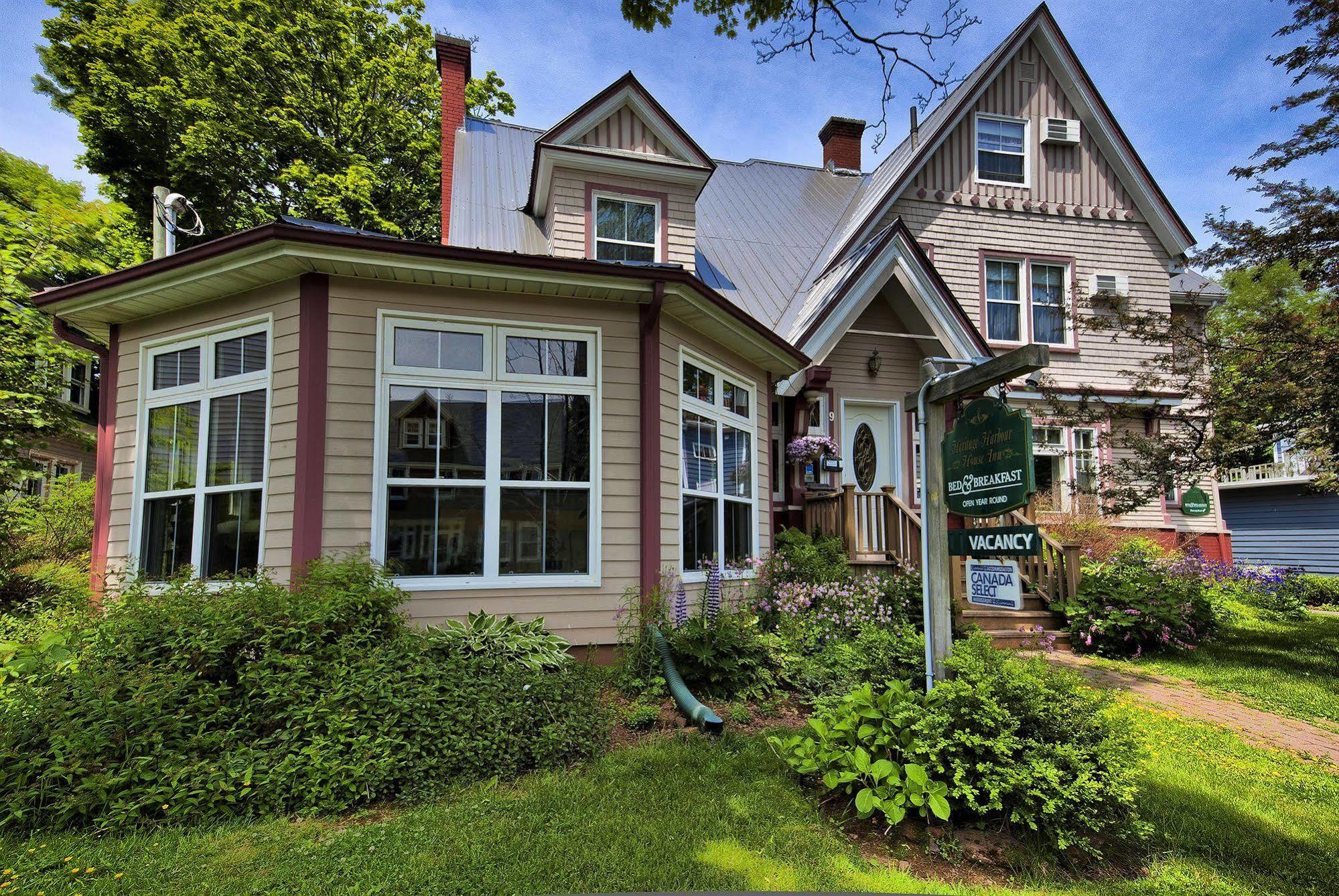 Bed and Breakfast The Harbour House à Charlottetown Extérieur photo